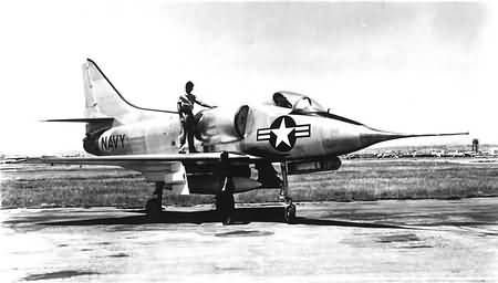 Douglas XA4D-1 Skyhawk