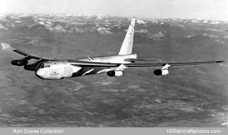 Boeing 464-201-0 B-52A Stratofortress