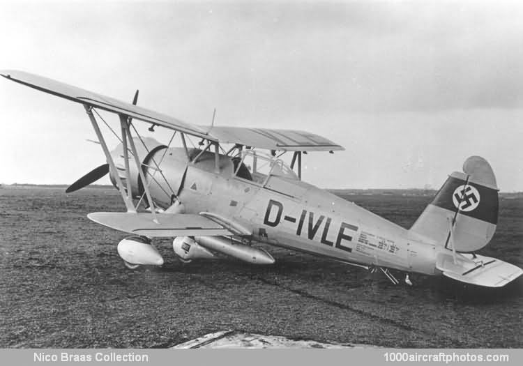 Arado Ar 197 V2