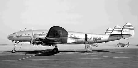Lockheed 049-46-25 Constellation