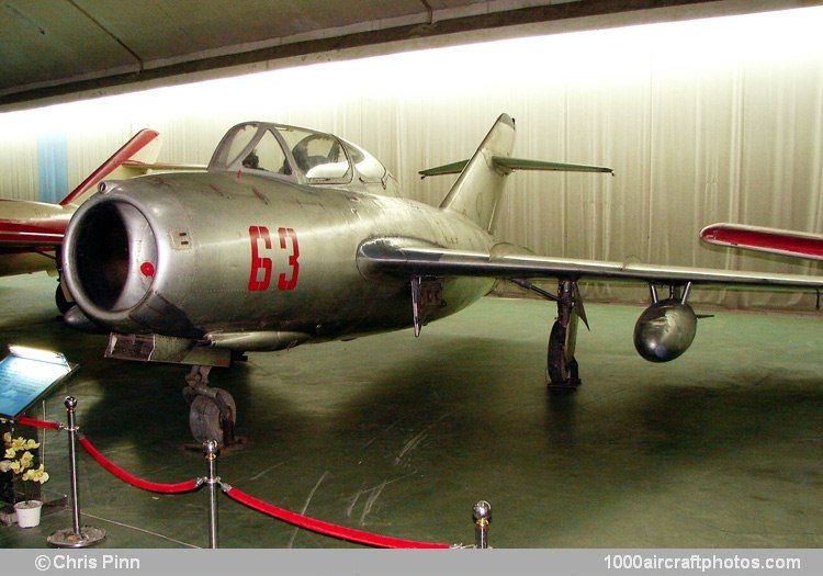 Mikoyan and Gurevich MiG-15UTI