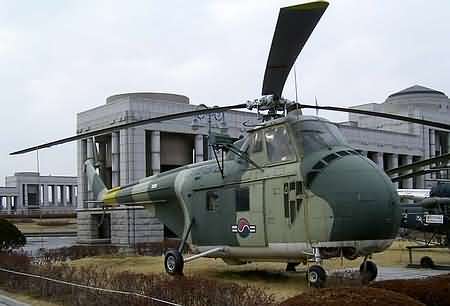 Sikorsky S-55 H-19