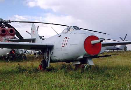 Mikoyan and Gurevich MiG-9 Fargo