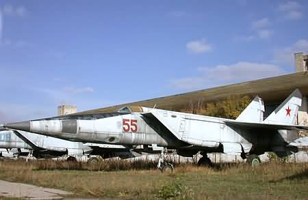 Mikoyan MiG-25RB Foxbat-B