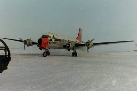 Douglas DC-4 C-54E Skymaster