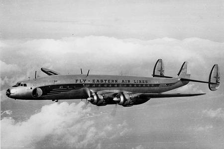 Lockheed 1049-53-67 Super Constellation